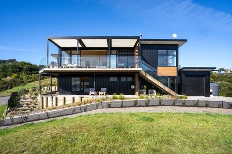 Photo of property in 21 Totara Drive, Duvauchelle, 7581