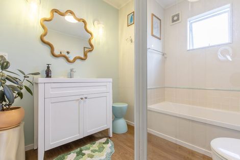 Photo of property in 34 Watts Street, Waipawa, 4210