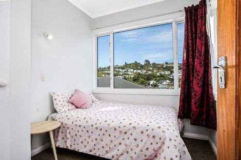 Photo of property in 2/199 Newlands Road, Newlands, Wellington, 6037