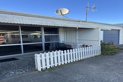 Photo of property in 2/11 Hereford Place, Tamatea, Napier, 4112