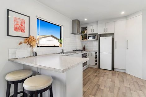 Photo of property in 16b Doncaster Drive, Papamoa Beach, Papamoa, 3118