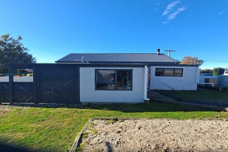 Photo of property in 7 Manse Street, Clinton, 9534