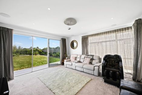 Photo of property in 33 Roy Hilton Drive, Flagstaff, Hamilton, 3210