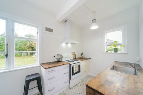 Photo of property in 90 Savage Crescent, West End, Palmerston North, 4412