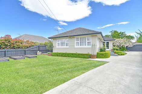 Photo of property in 39 Flower Street, Bryndwr, Christchurch, 8053