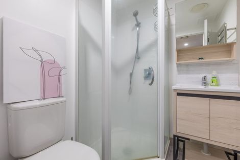 Photo of property in Scotia Tower Apartments, 8a/8 Scotia Place, Auckland Central, Auckland, 1010