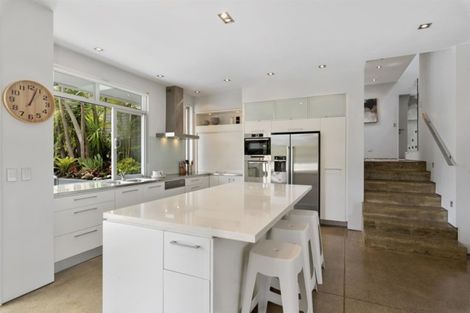 Photo of property in 50 Aberdeen Road, Campbells Bay, Auckland, 0620