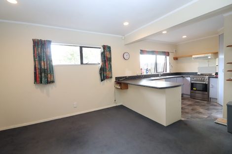 Photo of property in 2/44 Millen Avenue, Pakuranga, Auckland, 2010
