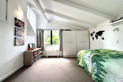 Photo of property in 200 Atkinson Road, Titirangi, Auckland, 0604