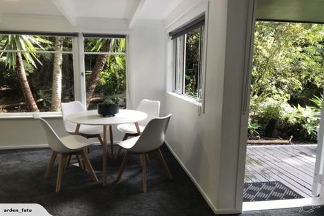 Photo of property in 160 Laingholm Drive, Laingholm, Auckland, 0604