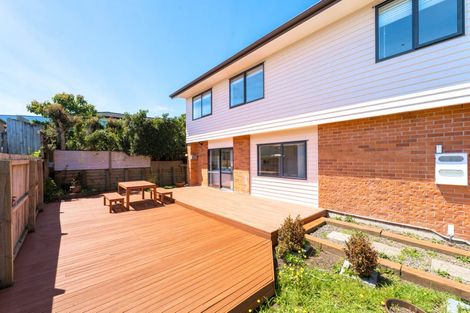 Photo of property in 24 Foundation Place, Glen Eden, Auckland, 0602
