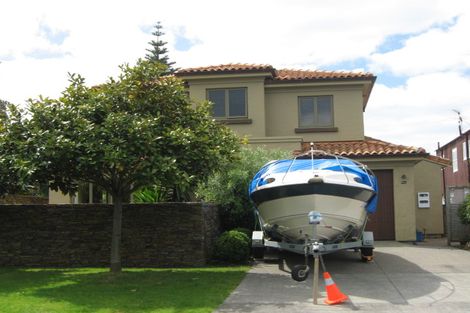 Photo of property in 71 Laurence Street, Manly, Whangaparaoa, 0930