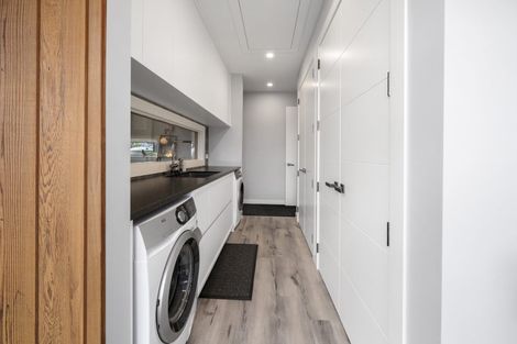 Photo of property in 20 Lancewood Way, Kinloch, Taupo, 3377