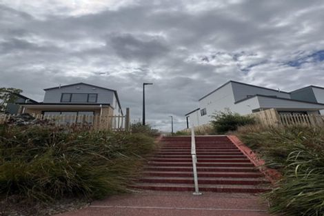 Photo of property in 19 John Gray Street, Papakura, 2110