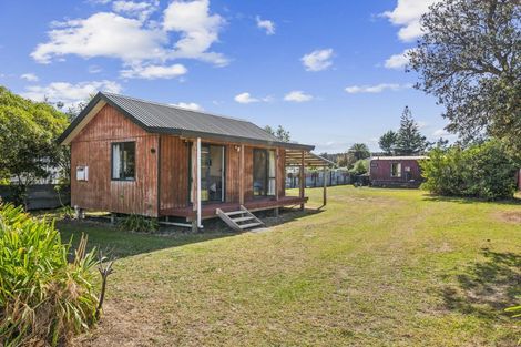 Photo of property in 29 Tuiti Street, Hokio Beach, Levin, 5571