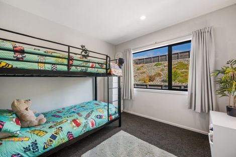 Photo of property in 71 Stratford Drive, Mount Pisa, Cromwell, 9383