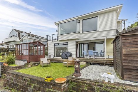 Photo of property in 3 View Road, Houghton Bay, Wellington, 6023
