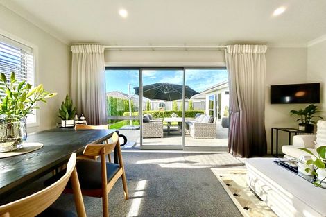 Photo of property in 72 Eriksen Road, Te Awa, Napier, 4110