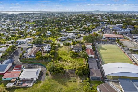 Photo of property in 302 Don Buck Road, Massey, Auckland, 0614