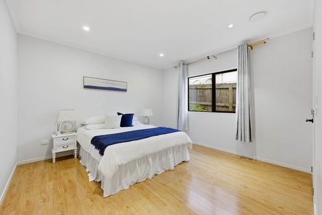 Photo of property in 45a Bradbury Road, Botany Downs, Auckland, 2010