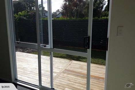 Photo of property in 5 Holgate Avenue, Herald Island, Auckland, 0618