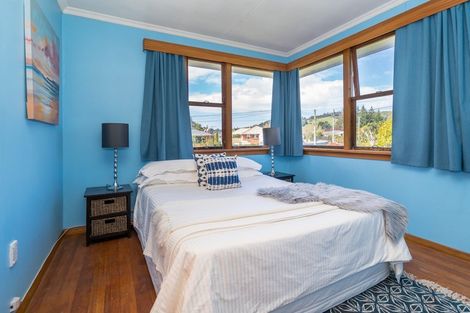 Photo of property in 15 Watson Street, Green Island, Dunedin, 9018