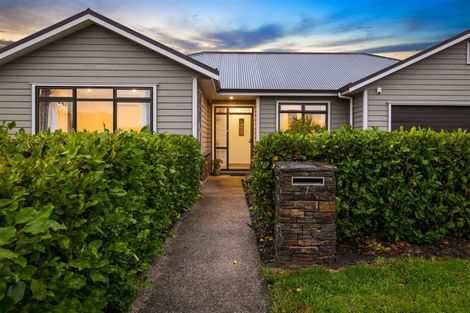 Photo of property in 7 Ara Kakara Avenue, Huapai, Kumeu, 0810