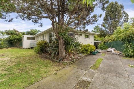 Photo of property in 5 Awatea Avenue, Paraparaumu, 5032