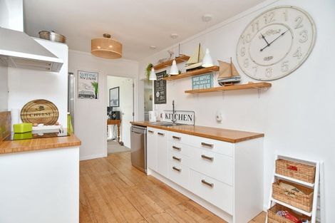 Photo of property in 31 Chamberlain Avenue, Amberley, 7481