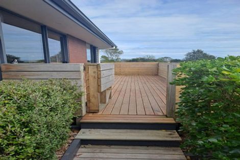 Photo of property in 2 St Julia Court, Helensville, 0800