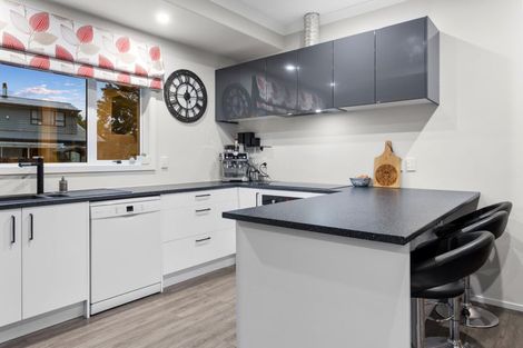 Photo of property in 72 Tilford Street, Woolston, Christchurch, 8062