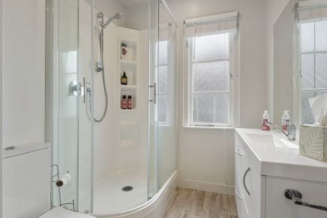 Photo of property in 4/10 Saint Georges Bay Road, Parnell, Auckland, 1052