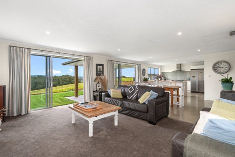 Photo of property in 12 Barron Way, Ohauiti, Tauranga, 3112