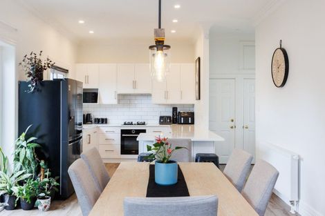 Photo of property in 32 Manson Street, Terrace End, Palmerston North, 4410