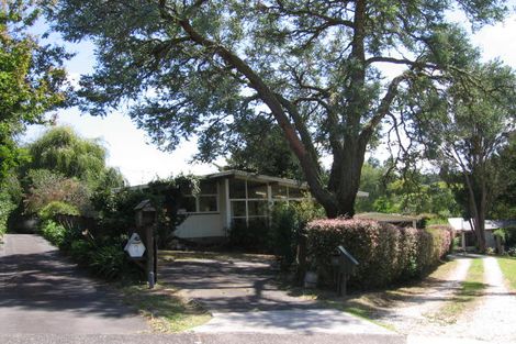 Photo of property in 14 Beeche Place, Birkdale, Auckland, 0626