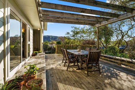 Photo of property in 1 Ash Grove, Ranui, Porirua, 5024