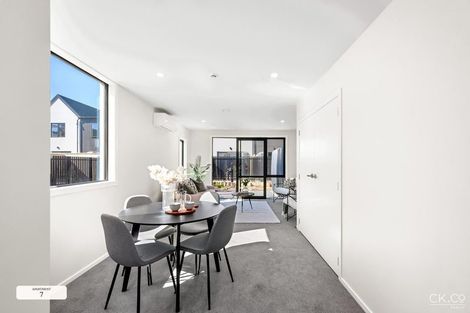 Photo of property in 130 Cambridge Terrace, Fairfield, Lower Hutt, 5011