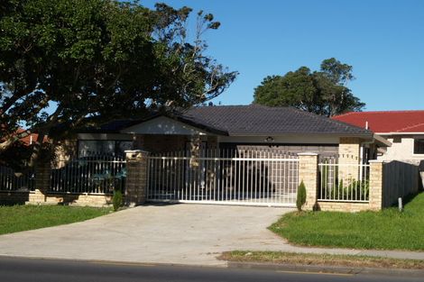 Photo of property in 558 Massey Road, Mangere, Auckland, 2022