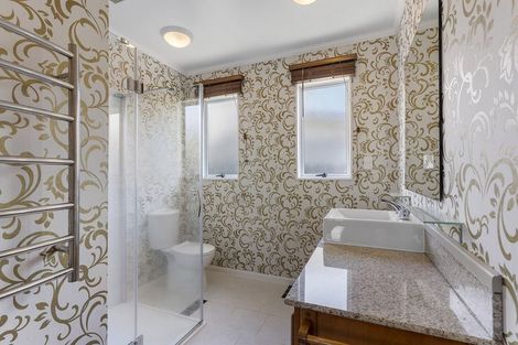 Photo of property in 302 Dickson Road, Papamoa Beach, Papamoa, 3118