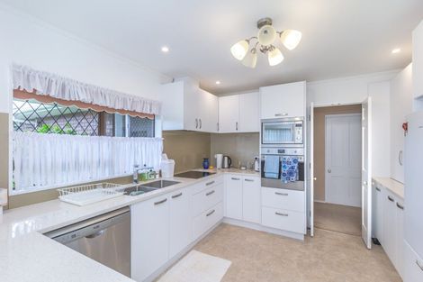 Photo of property in 274 Te Moana Road, Waikanae, 5036