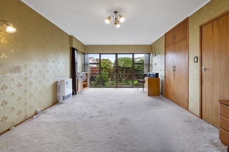 Photo of property in 8 Henare Street, West End, Palmerston North, 4412