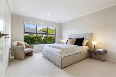 Photo of property in 18 Purchas Hill Drive, Stonefields, Auckland, 1072