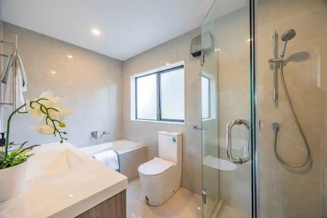 Photo of property in 37d Matipo Road, Mairangi Bay, Auckland, 0630