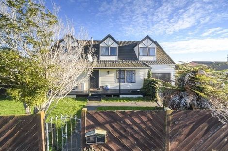 Photo of property in 18 Willowstream Grove, Cloverlea, Palmerston North, 4412