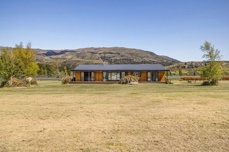 Photo of property in 90 Willowbank Road, Queensberry, Cromwell, 9383