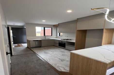 Photo of property in 5 Combat Street, Papakura, 2110