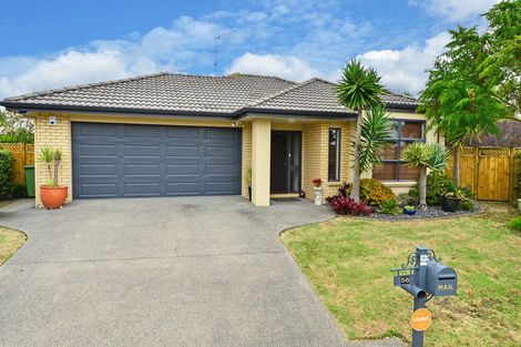 Photo of property in 56 Stranraer Crescent, Wattle Downs, Auckland, 2103