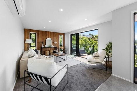 Photo of property in 307a Mount Pleasant Road, Mount Pleasant, Christchurch, 8081