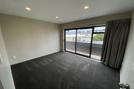 Photo of property in 155 Grant Road, Thorndon, Wellington, 6011