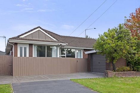 Photo of property in 1/164 Blighs Road, Strowan, Christchurch, 8052